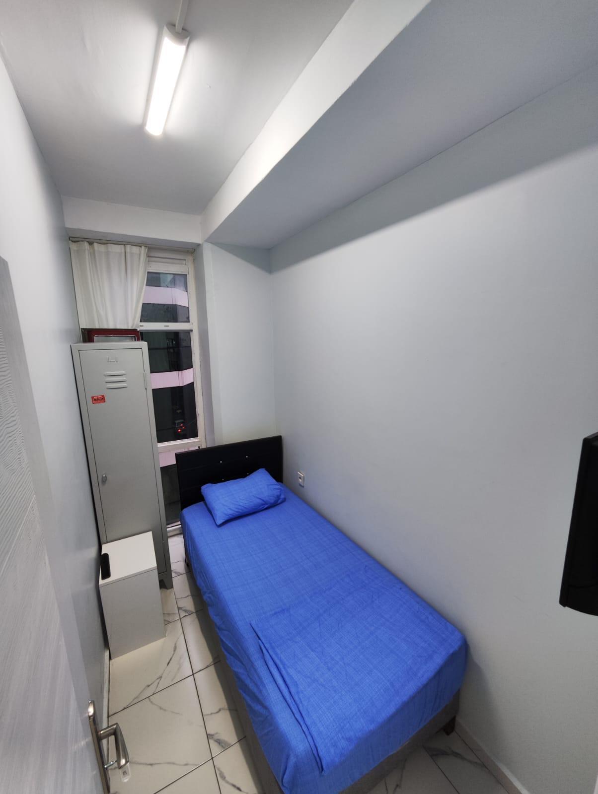 Tek Kişilik + TV (Camlı)